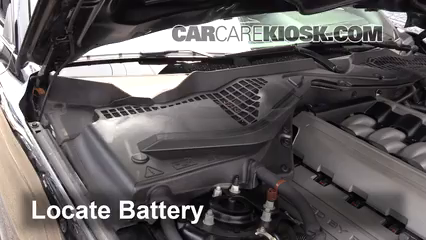 2017 Ford Mustang GT 5.0L V8 Batterie Changement